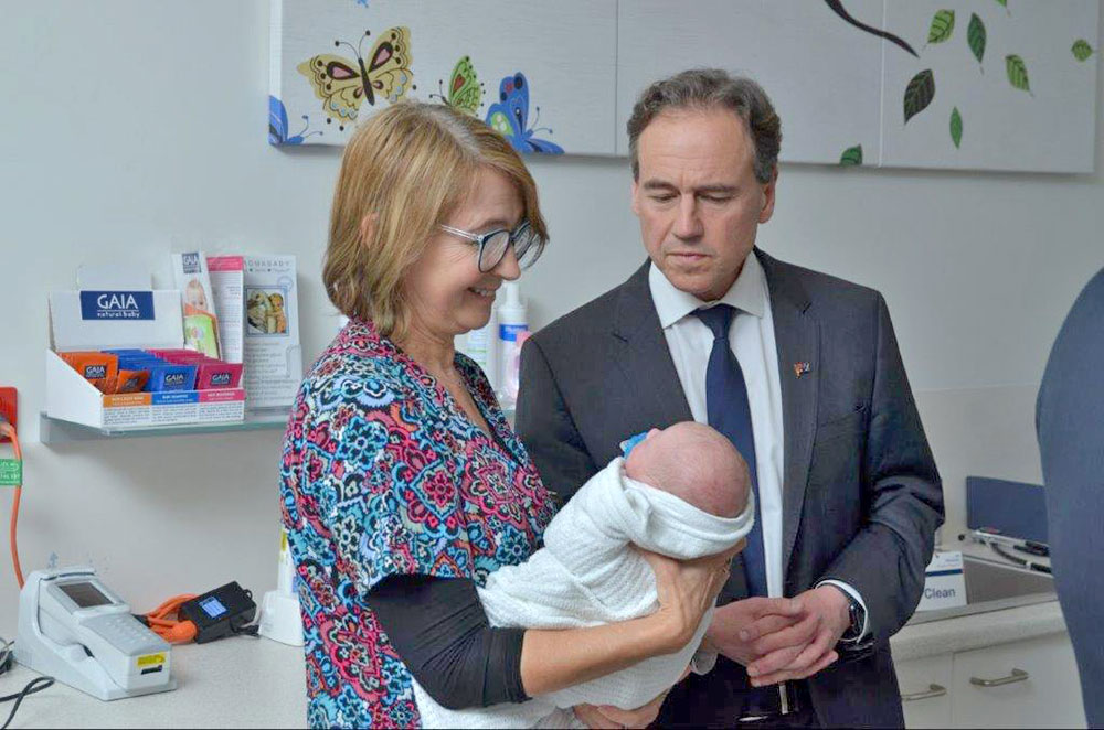 Federal Health Minister tours Waverley Private Hospital